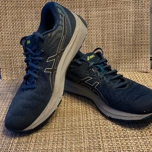 ASICS mens running sneakers